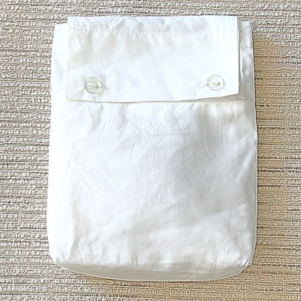Vintage “R” Monogrammed Handkerchief and Embroidered Scented Sachet Set! - Picture 5 of 6